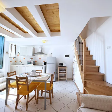 Casa Mirna - Rio - Argonautivacanze * Rio nell'Elba