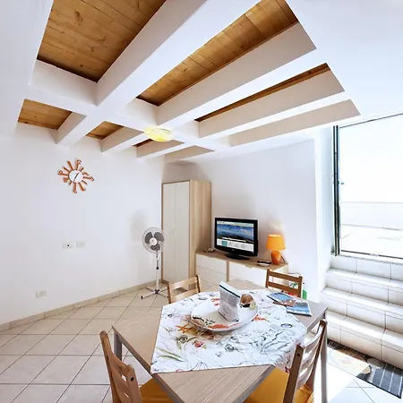 Casa Mirna - Rio - Argonautivacanze * Rio nell'Elba